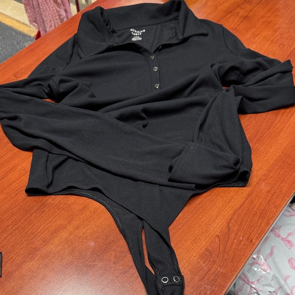 American Eagle Outfitters Tops - American eagle bodysuit L // 011198